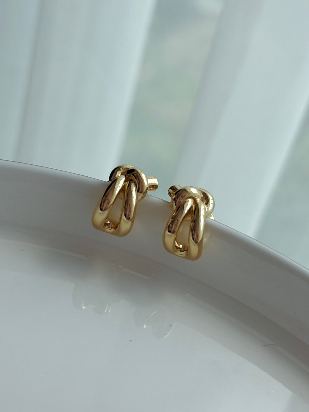 ARETE NUDO