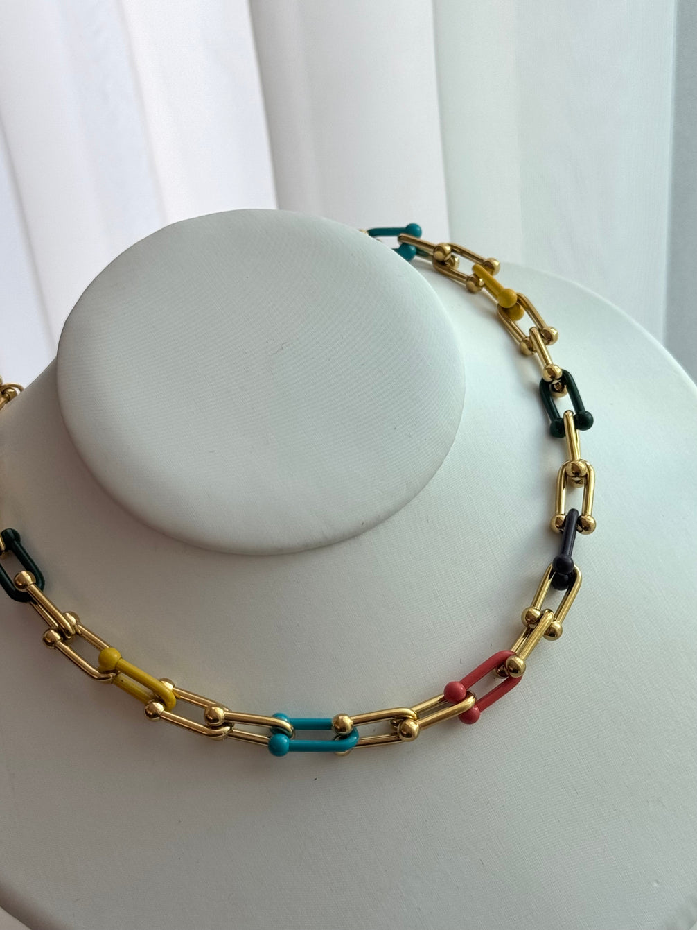 COLLAR ESLABONES DE COLORES