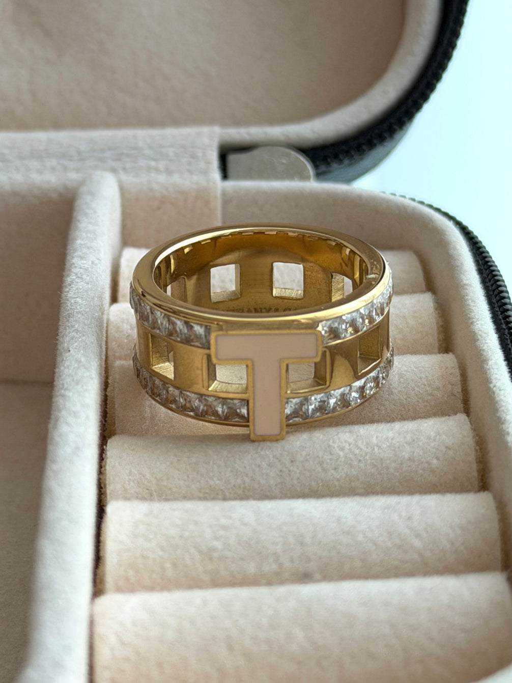 ANILLO T