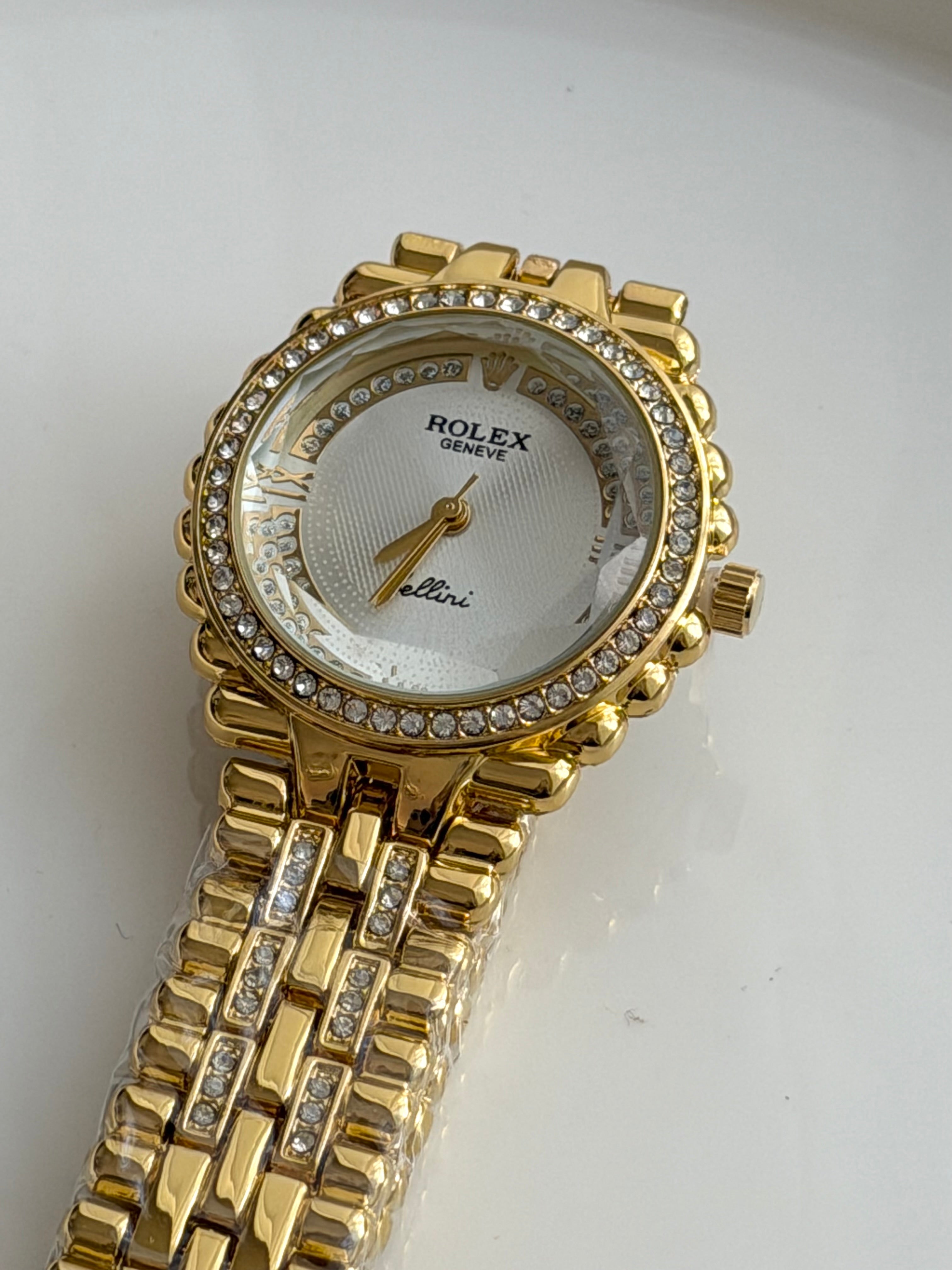 RELOJ CLÁSICO CON CRISTAL