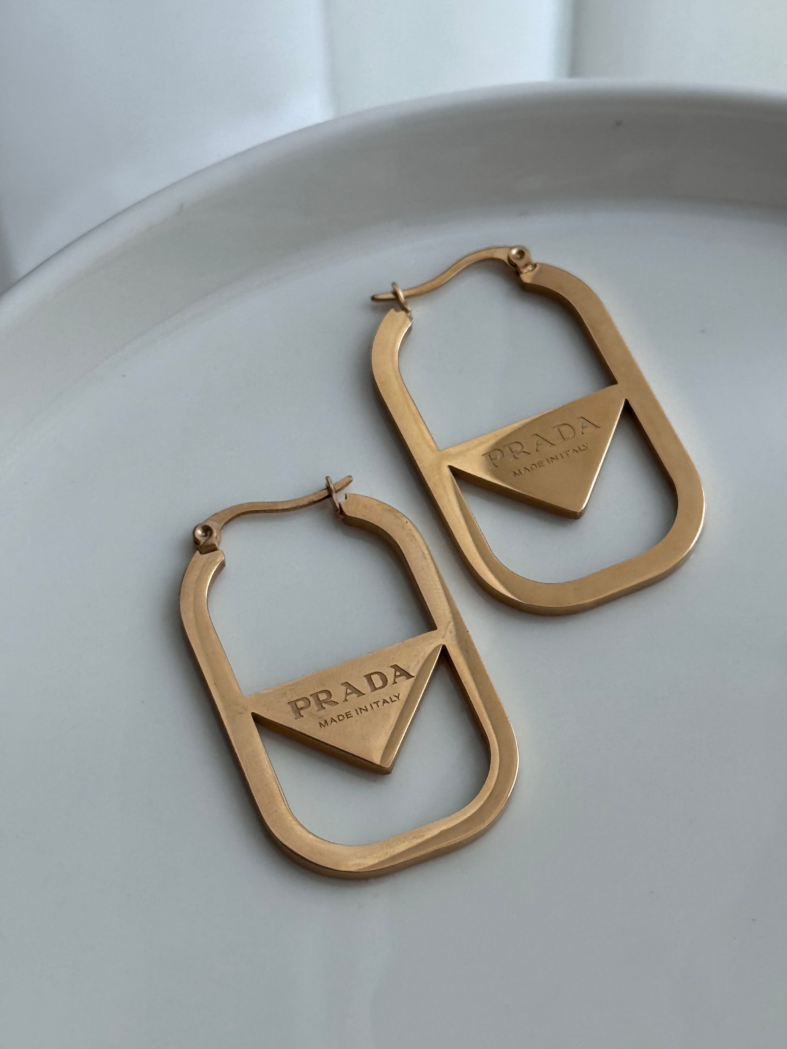 ARRACADA PRADA