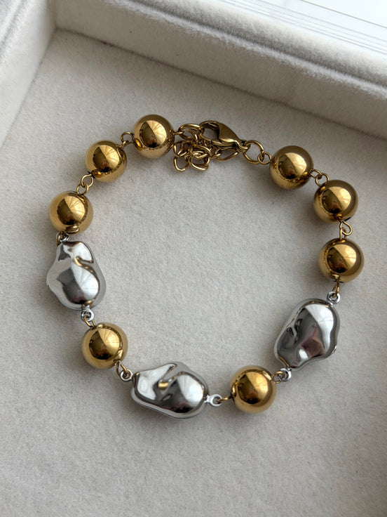 PULSERA BOLITAS Y FRIJOLITOS