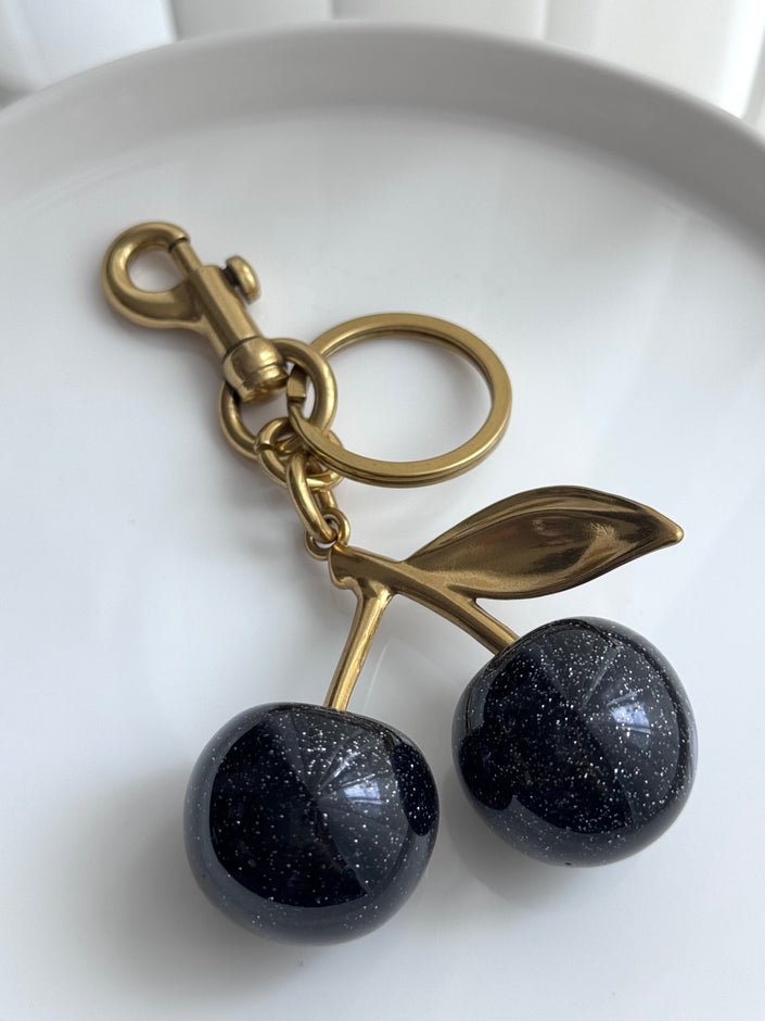 LLAVERO CEREZA NEGRO