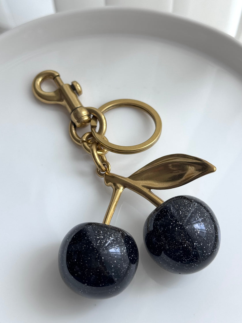 LLAVERO CEREZA NEGRO