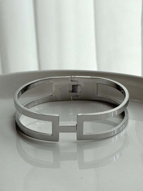 BRAZALETE H