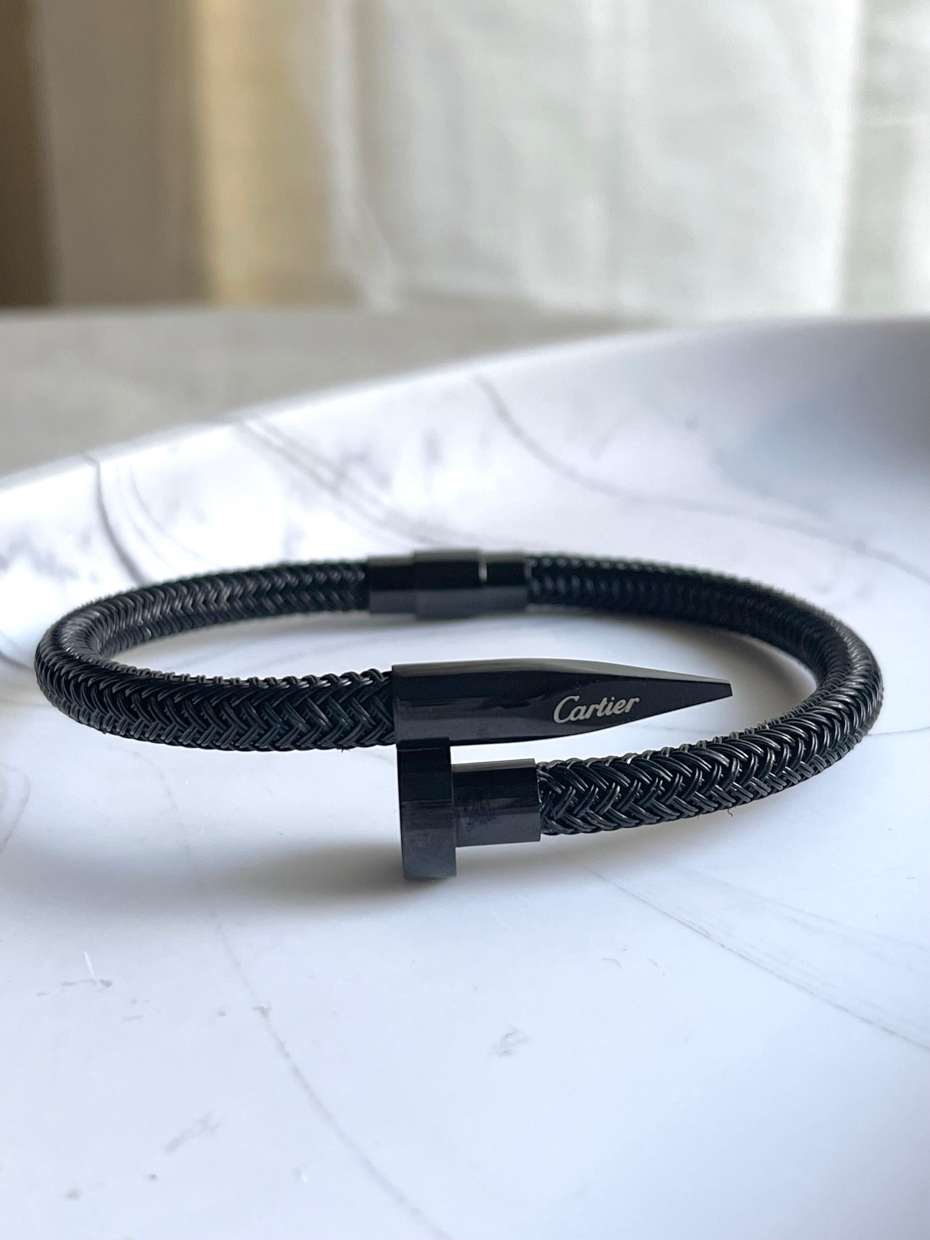 PULSERA CORREA CLAVO