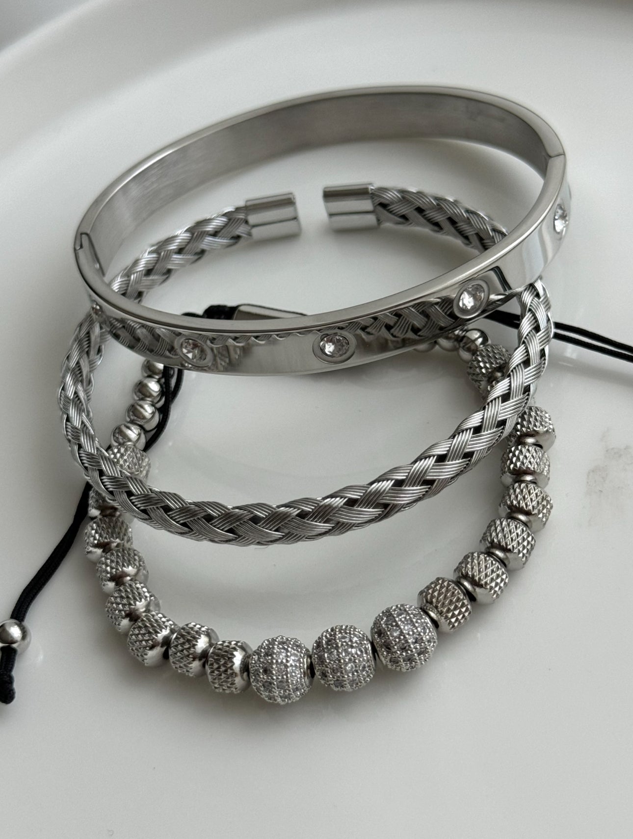 MTRIO DE PULSERAS BOLITAS PLATEADA