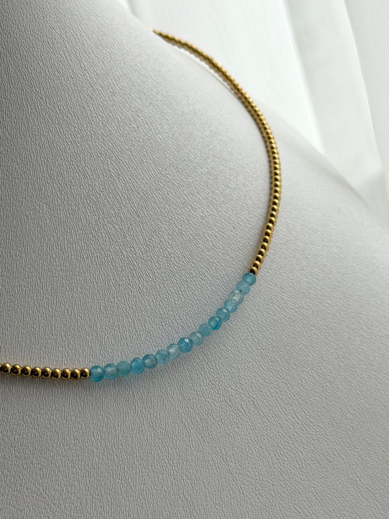 COLLAR BOLITAS CON CRISTAL AZUL