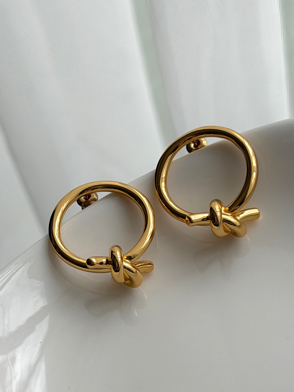 ARETE NUDO
