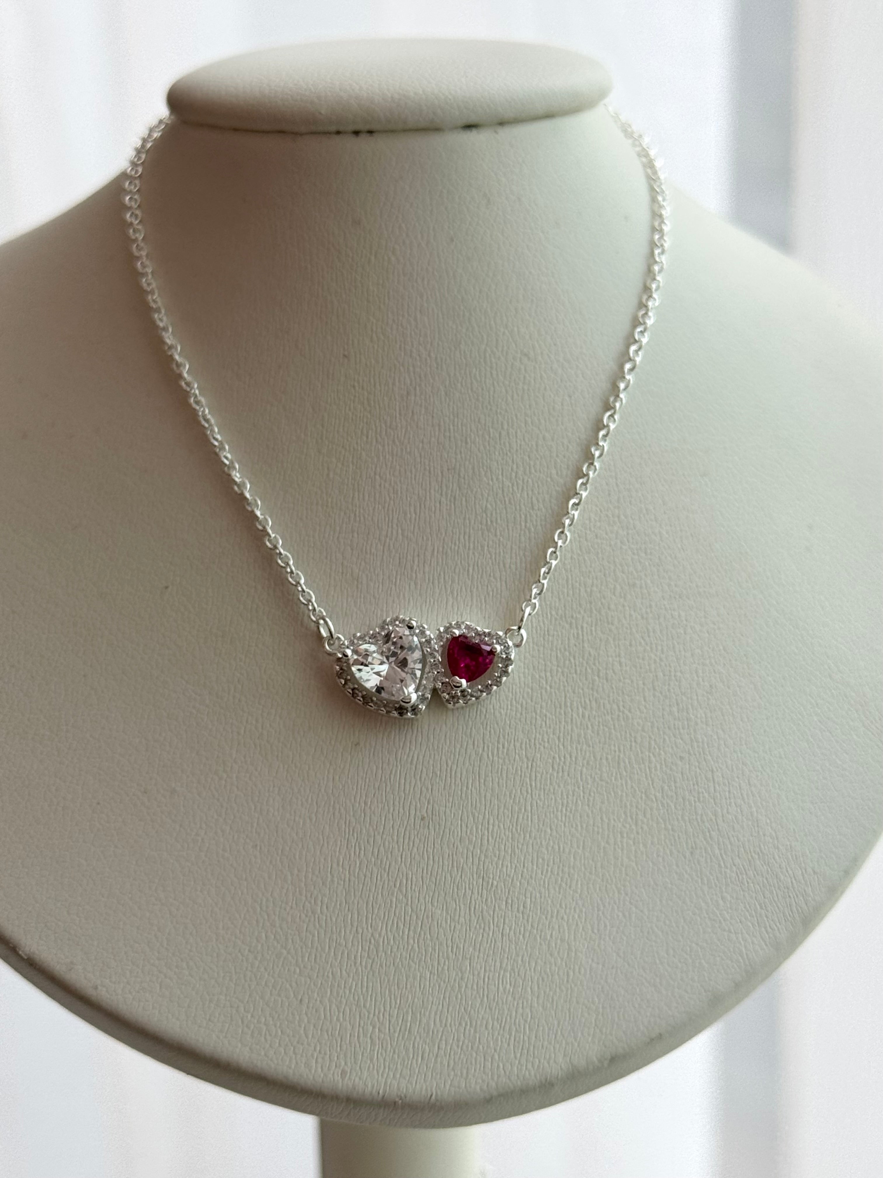 COLLAR DOBLE CORAZON ROJO