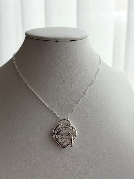 COLLAR CORAZON LLAVE