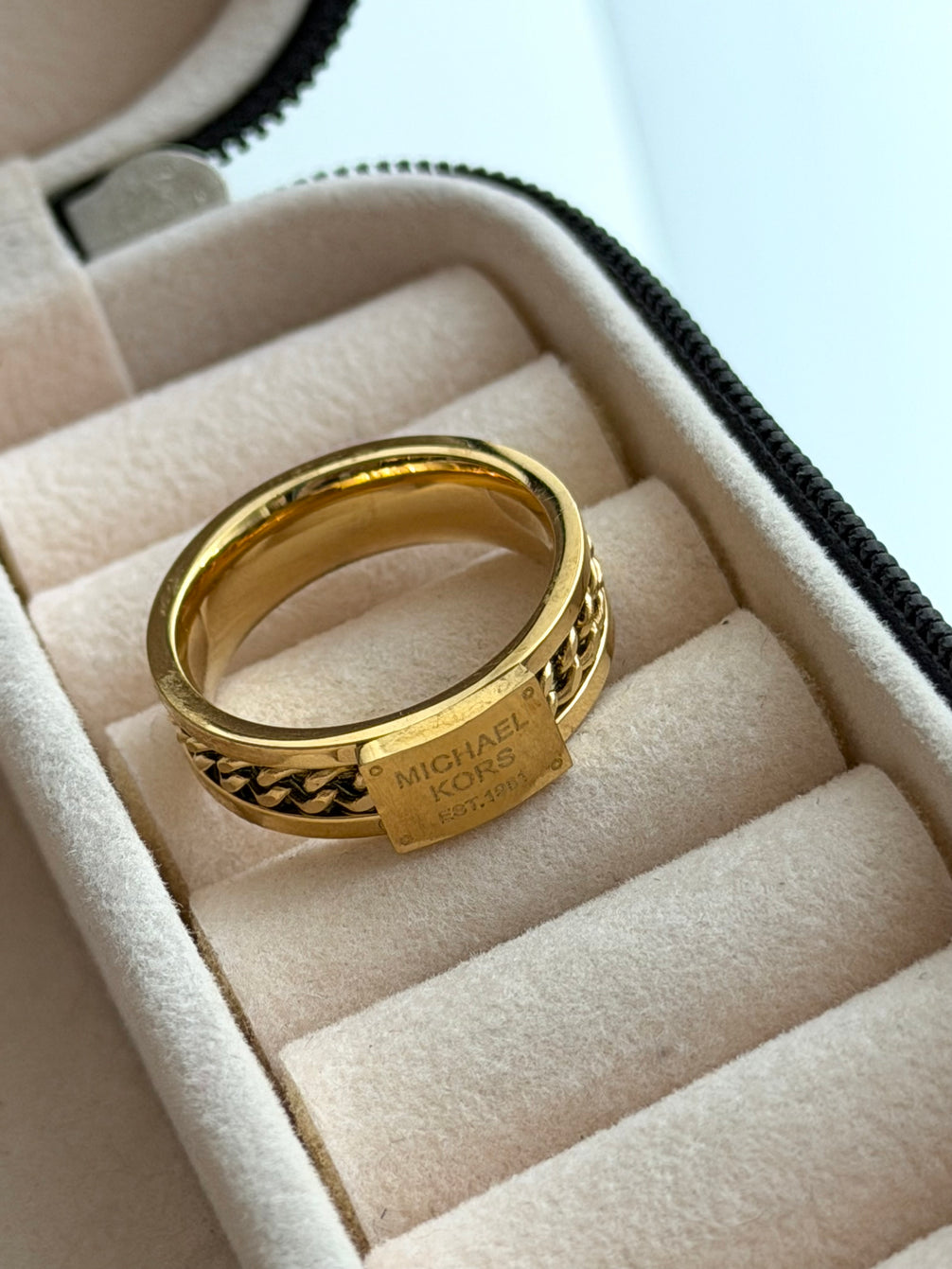 ANILLO MK