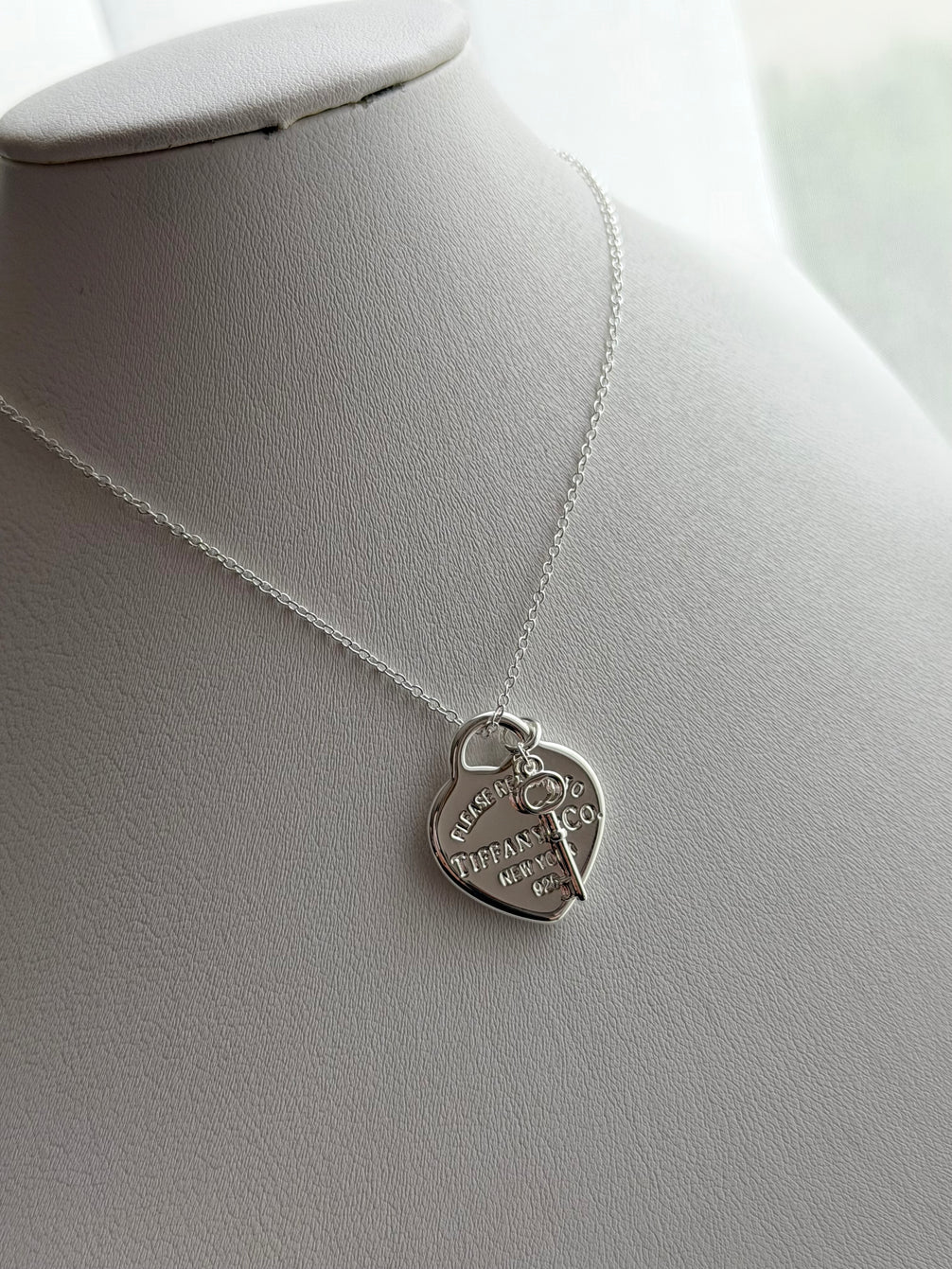 COLLAR CORAZON LLAVE