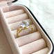 ANILLO CON ZIRCONIA