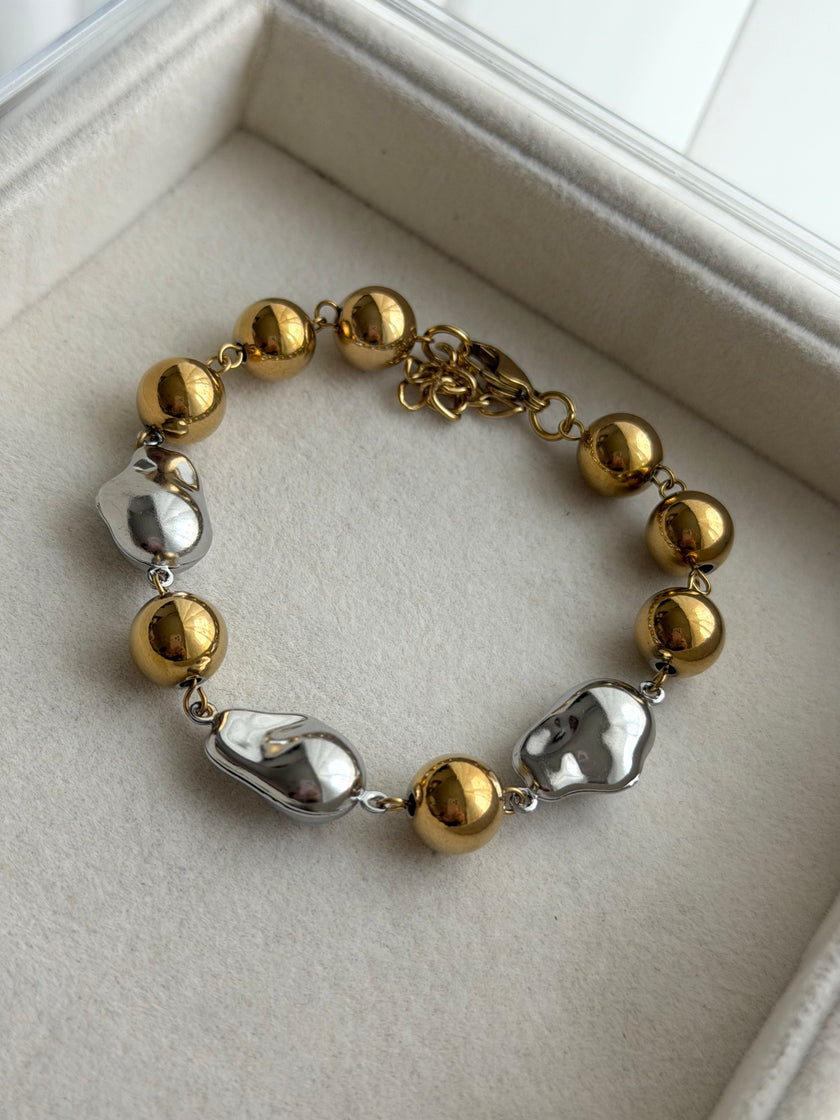 PULSERA BOLITAS Y FRIJOLITOS