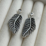 ARETE HOJA ZIRCONIA