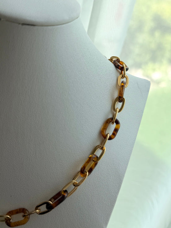 COLLAR ESLABÓN CAREY