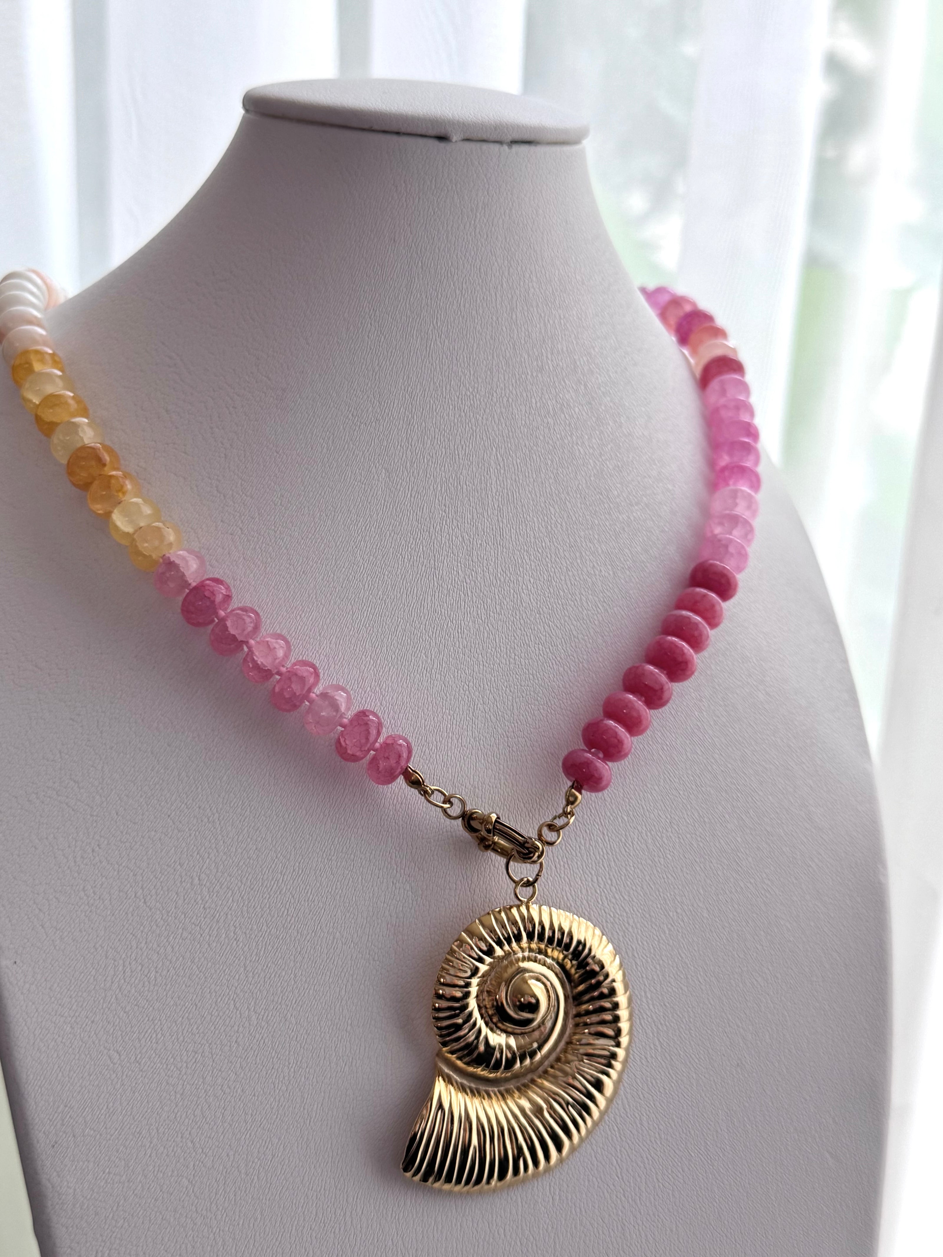 COLLAR POEDRA CRISTAL COLORES DIJE CARACOL