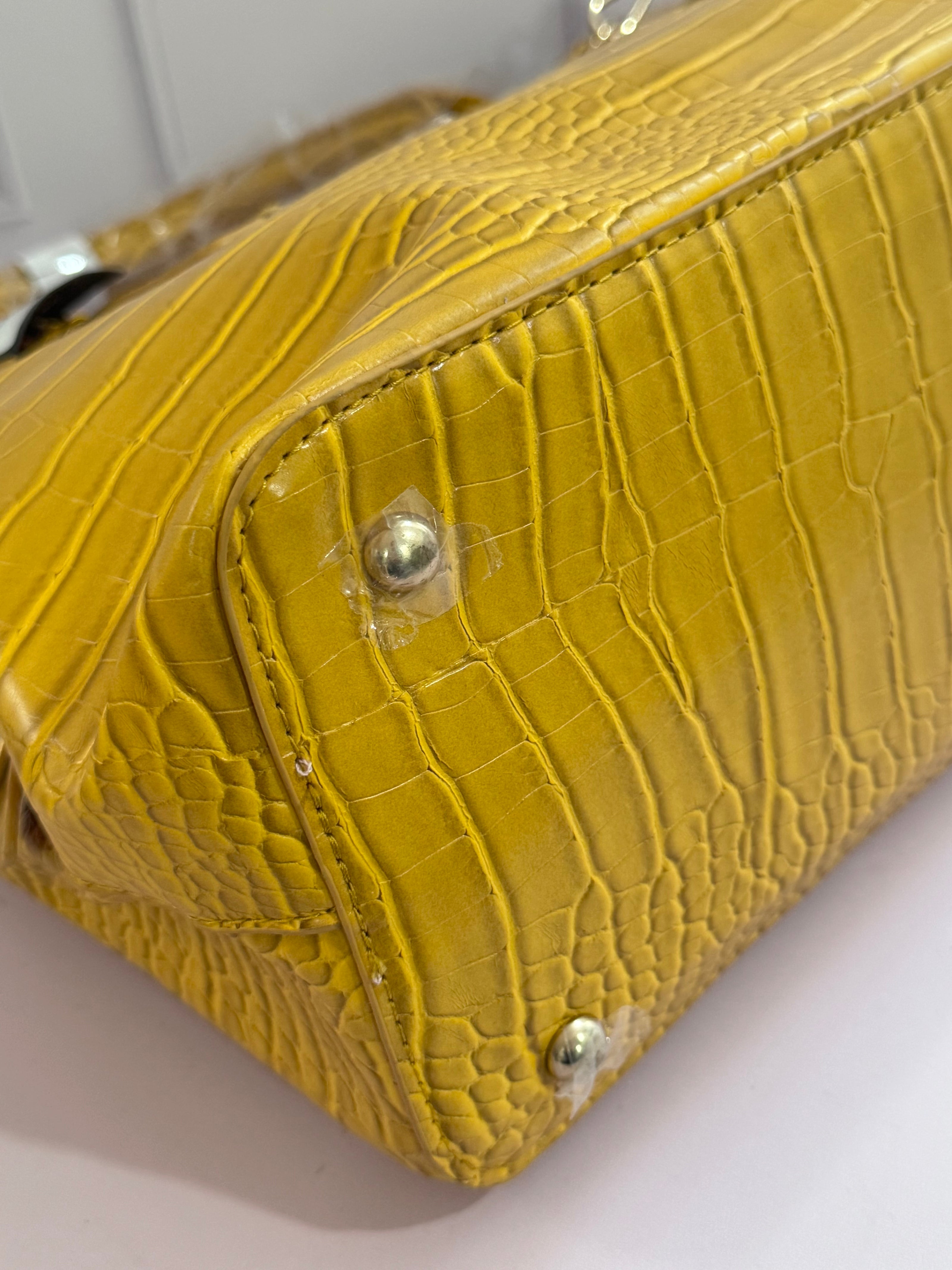 BOLSA BEBE AUBREY CROCO AMARILLA