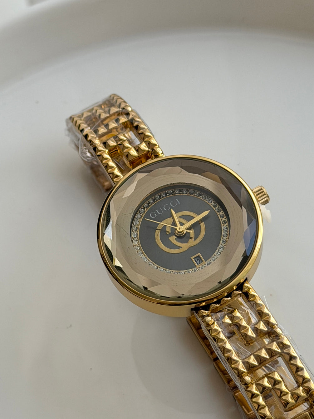 RELOJ CON CRISTAL