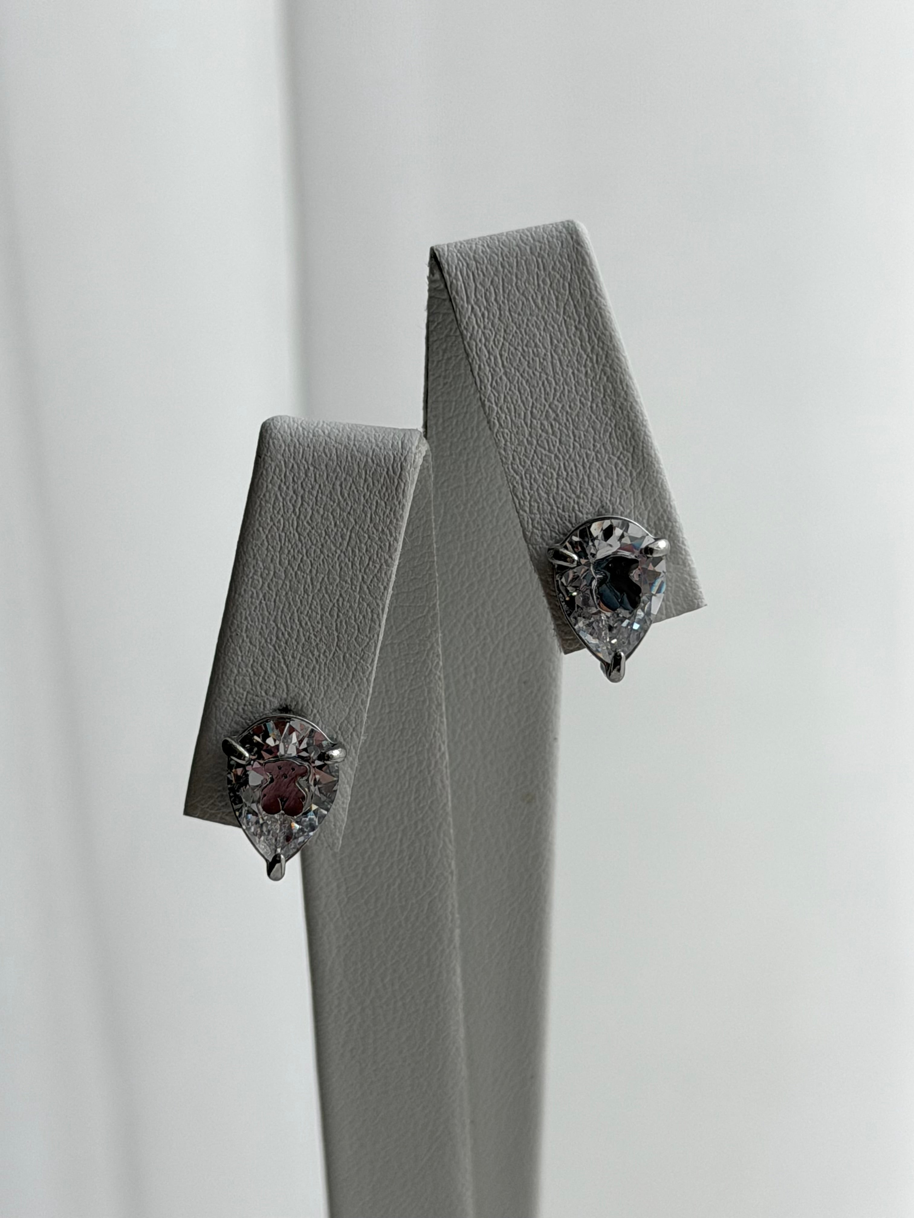 ARETES GOTA