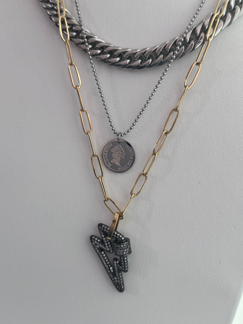 COLLAR TRIPLE RAYO NEGRO