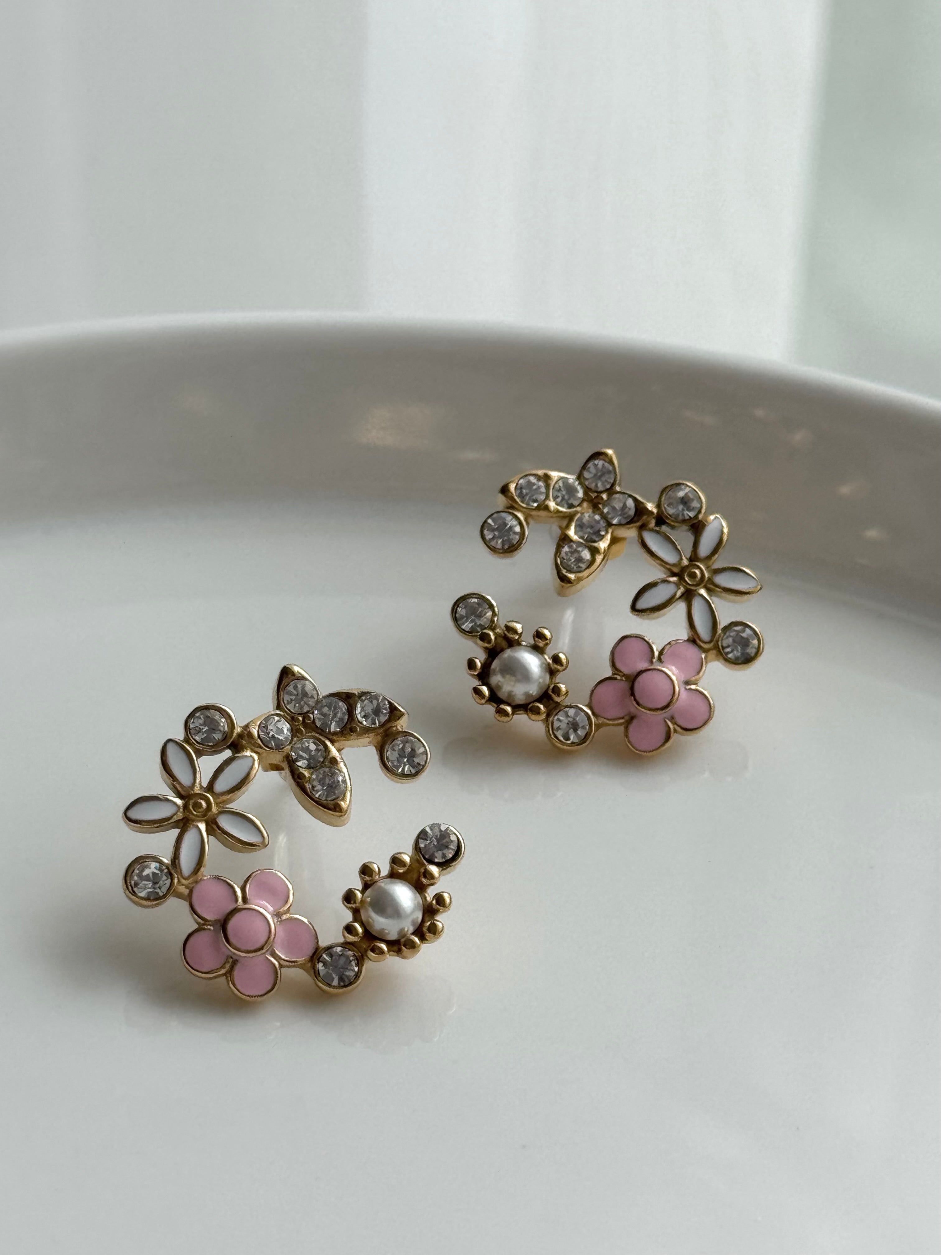 ARETES FLORES
