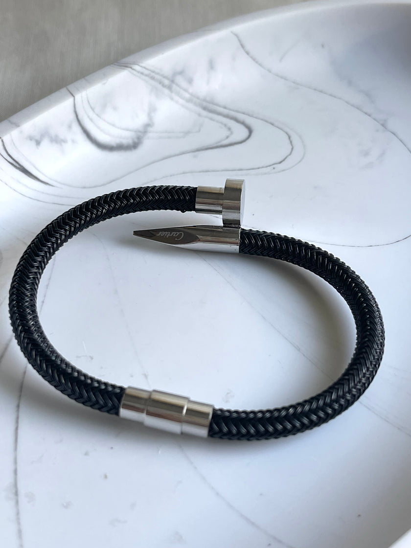 PULSERA CORREA CLAVO