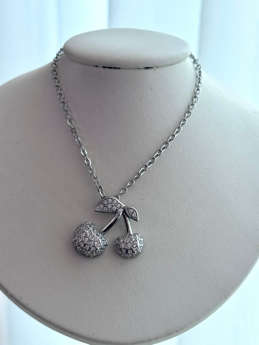 COLLAR CEREZA PLATEADA