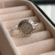 ANILLO CIRCULAR CON ZIRCONIAS