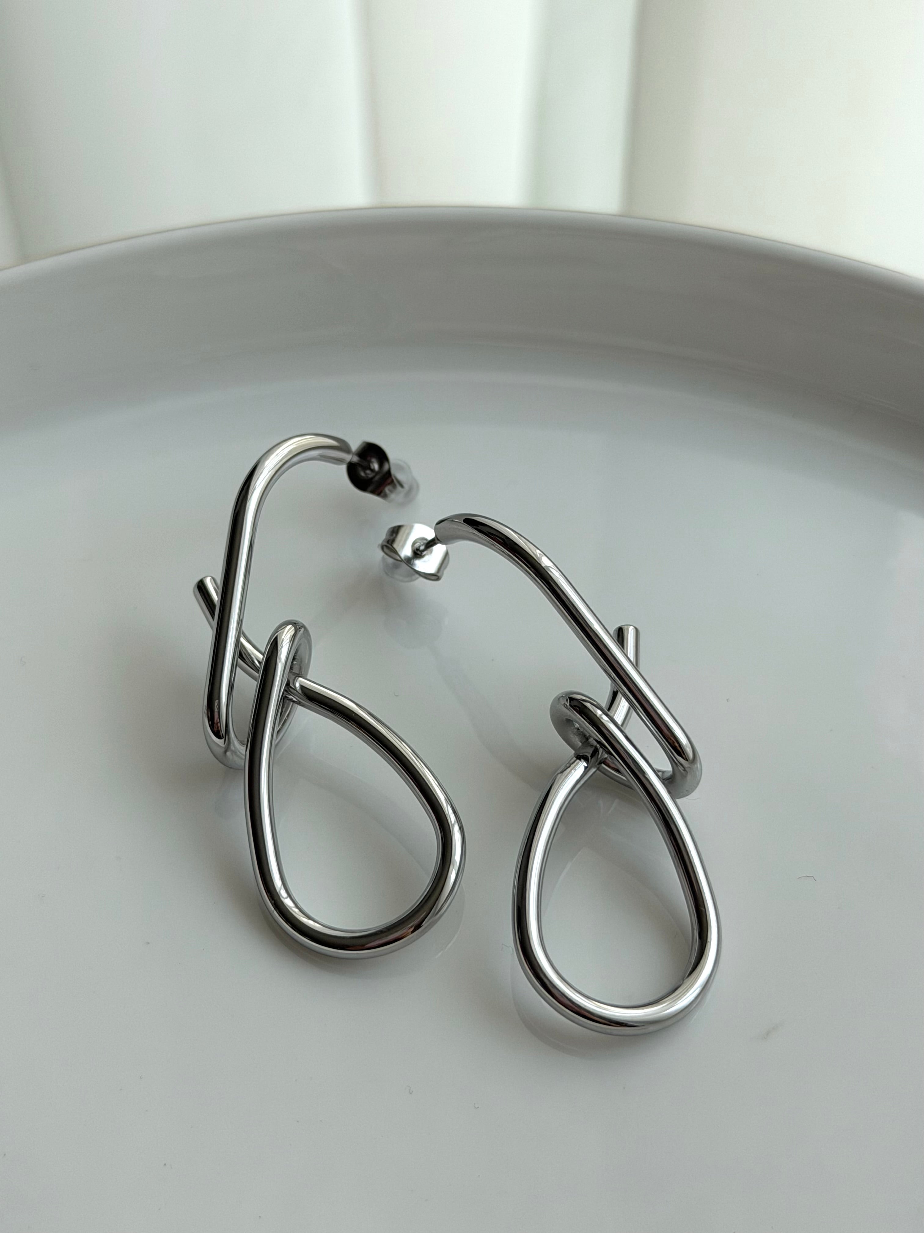 ARETE NUDO