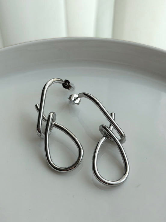 ARETE NUDO