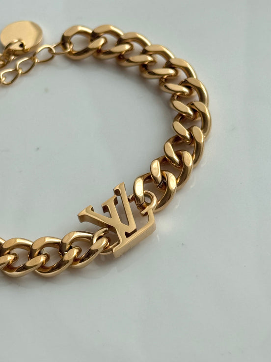 PULSERA LV