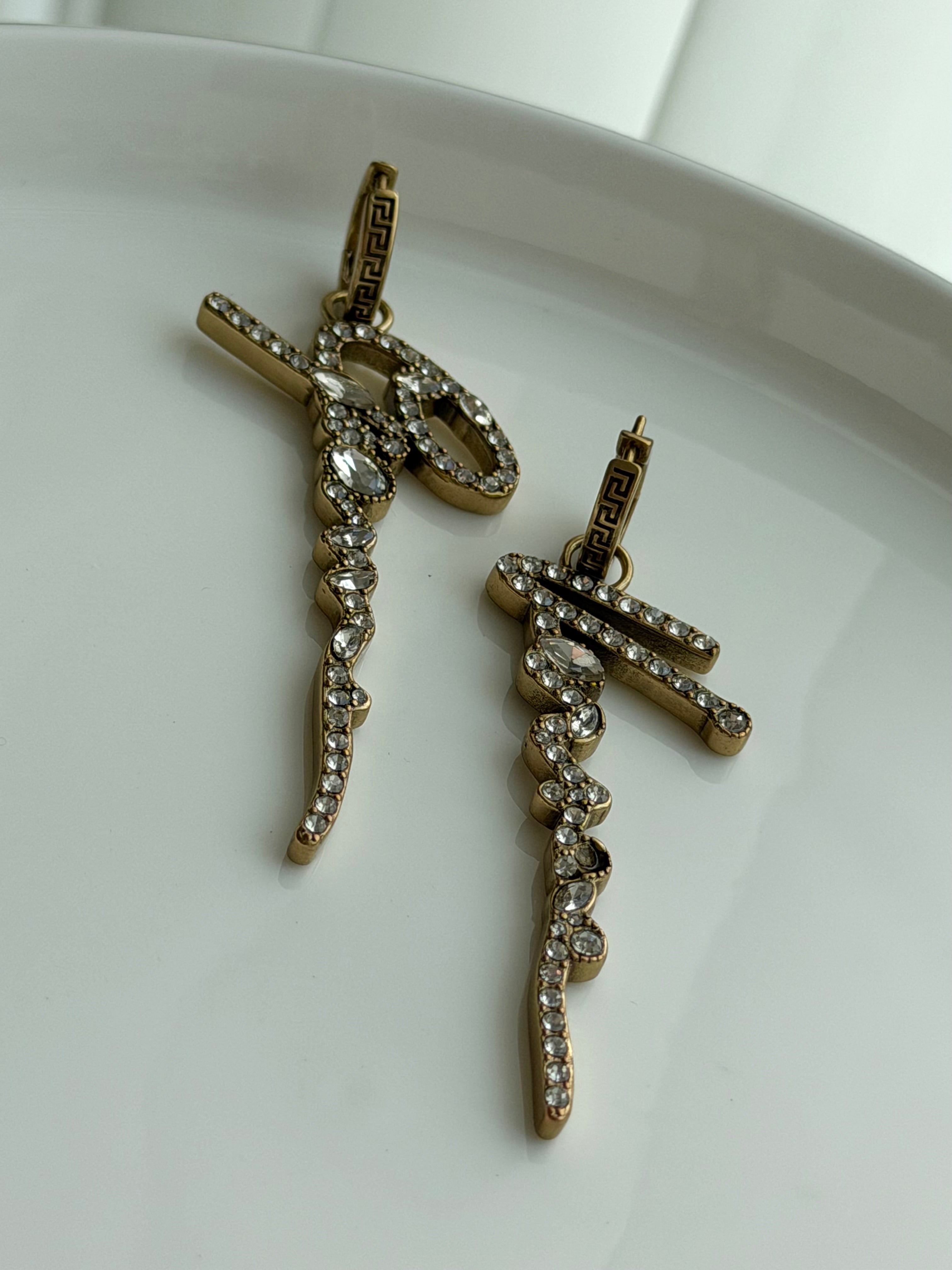 ARETE LARGO LETRAS