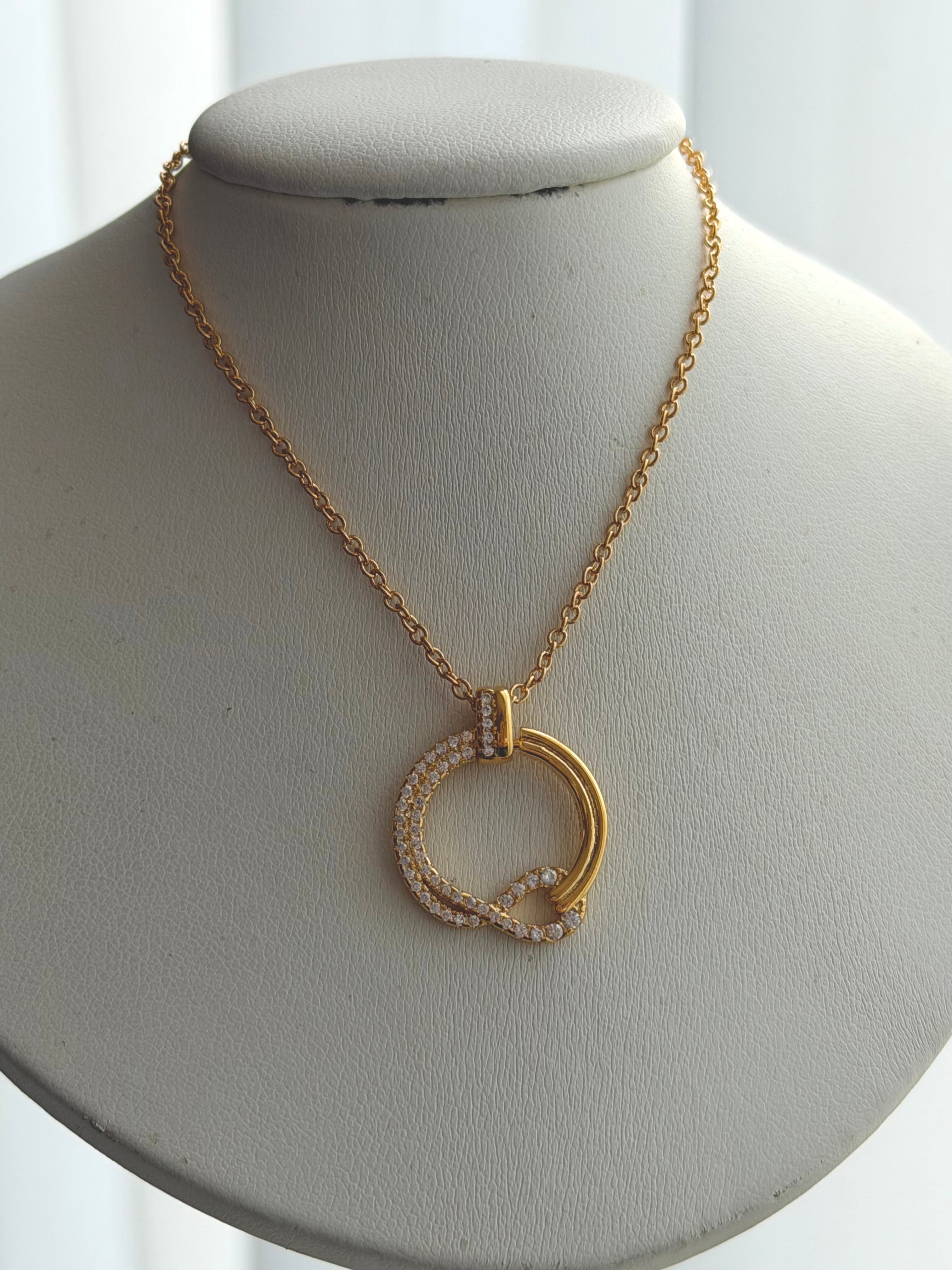 COLLAR CÍRCULO NUDO