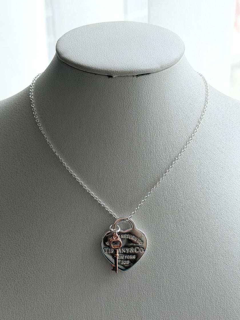 COLLAR CORAZON LLAVE