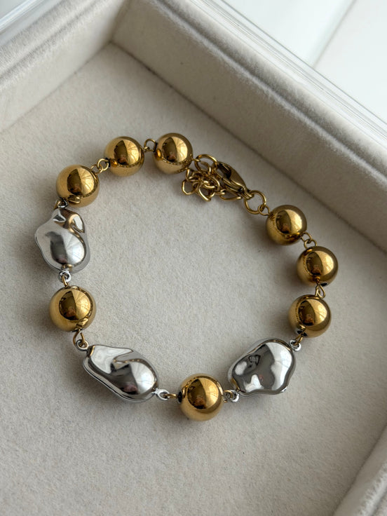 PULSERA BOLITAS Y FRIJOLITOS