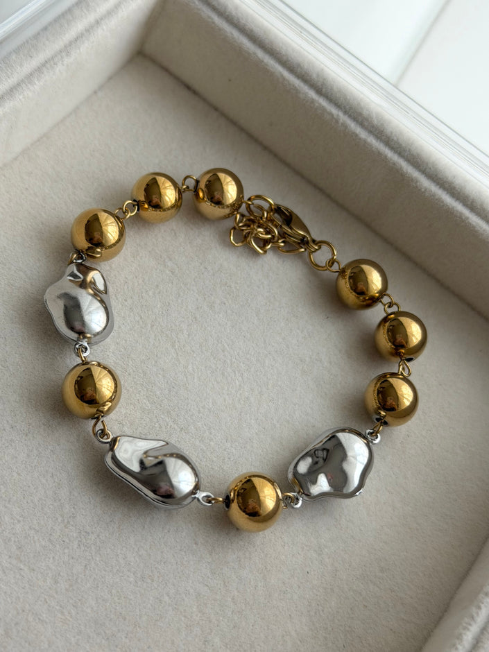 PULSERA BOLITAS Y FRIJOLITOS