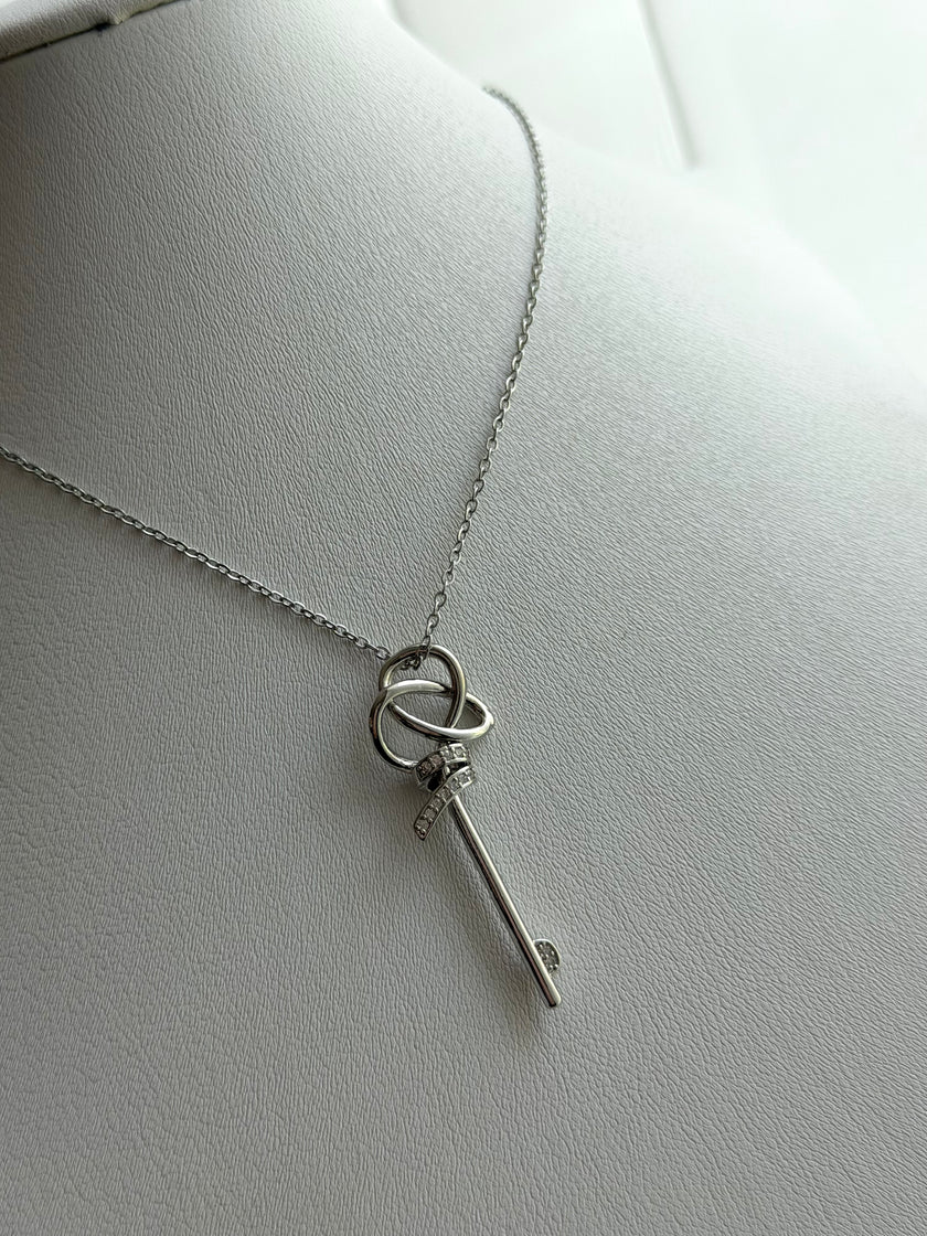 COLLAR LLAVE
