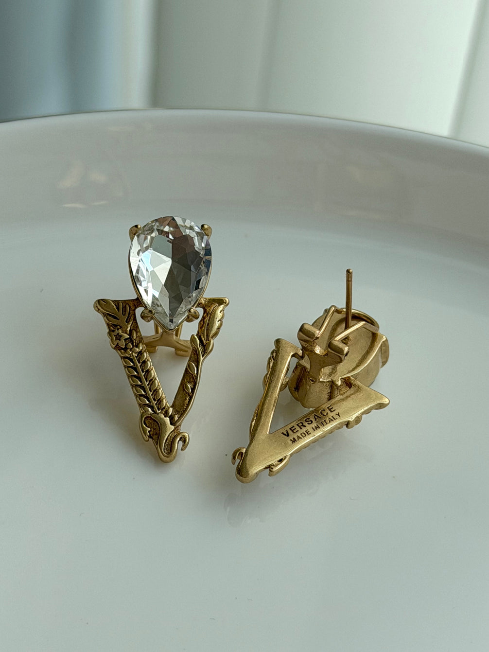ARETE ZIRCONIA V