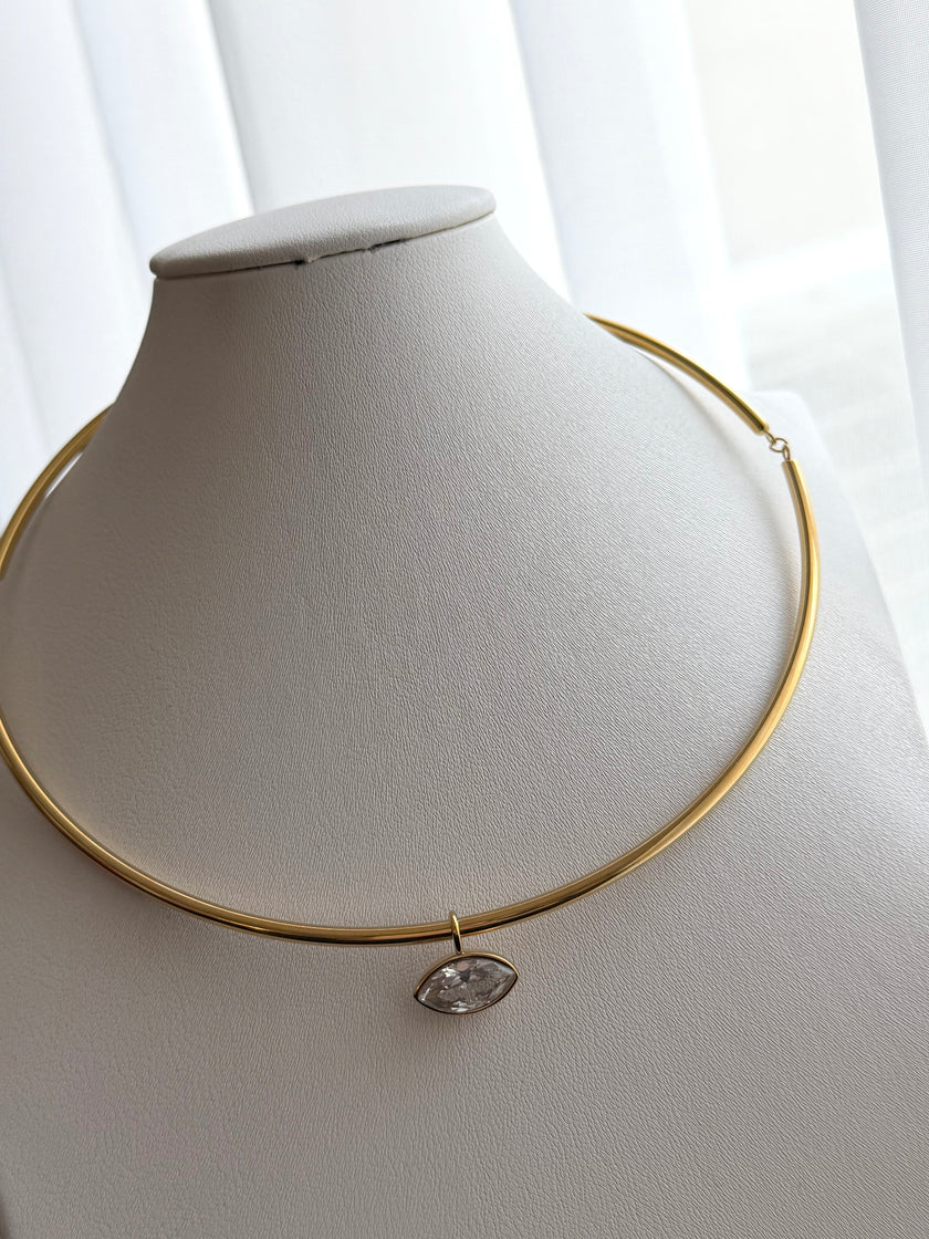 COLLAR ARO DIJE OJO