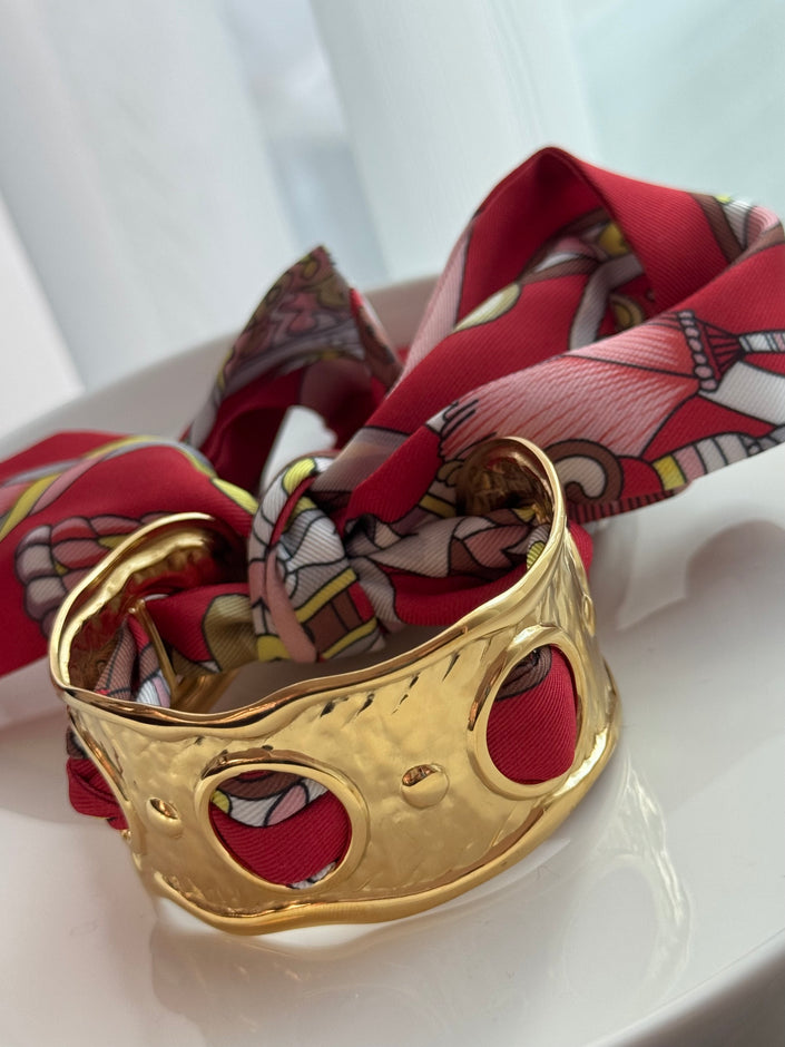 BRAZALETE CON MASCADA