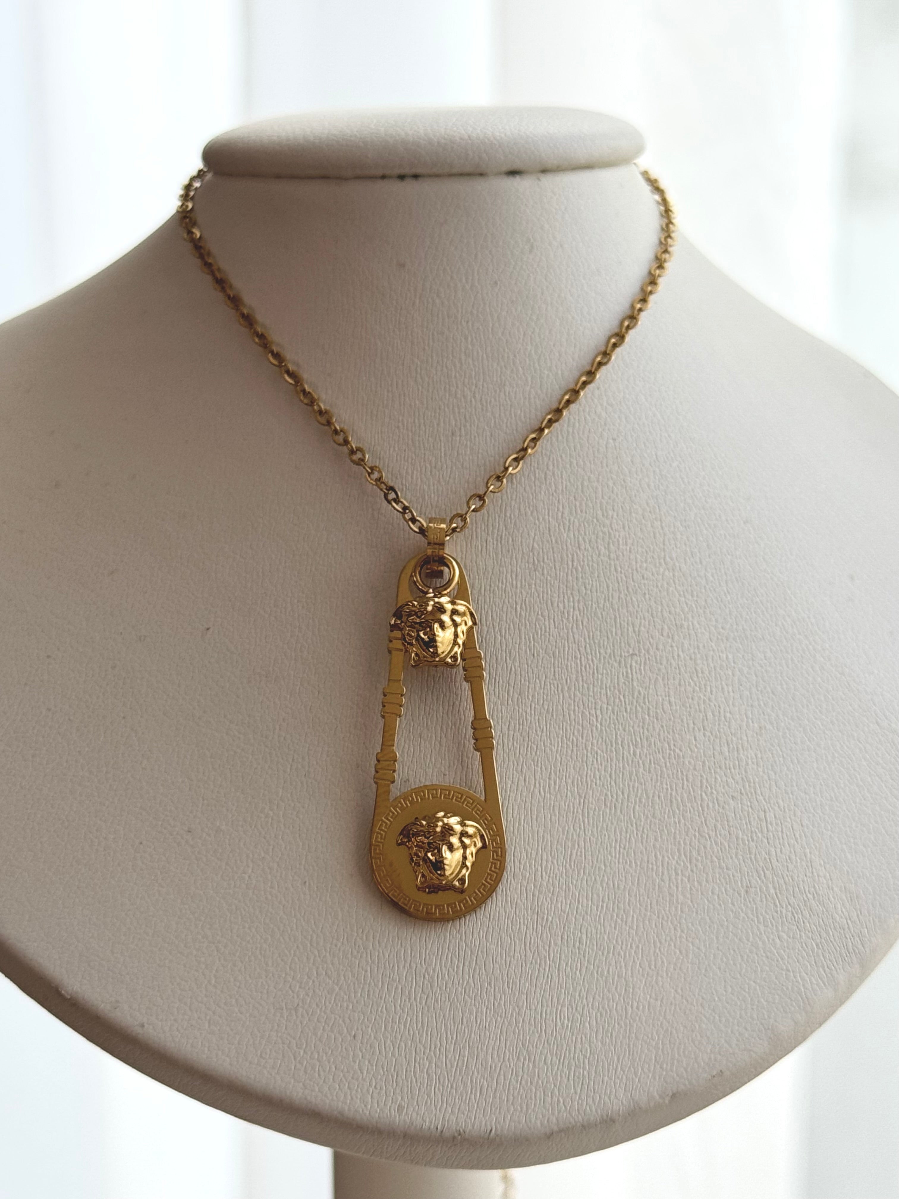 COLLAR MEDUSA DORADO