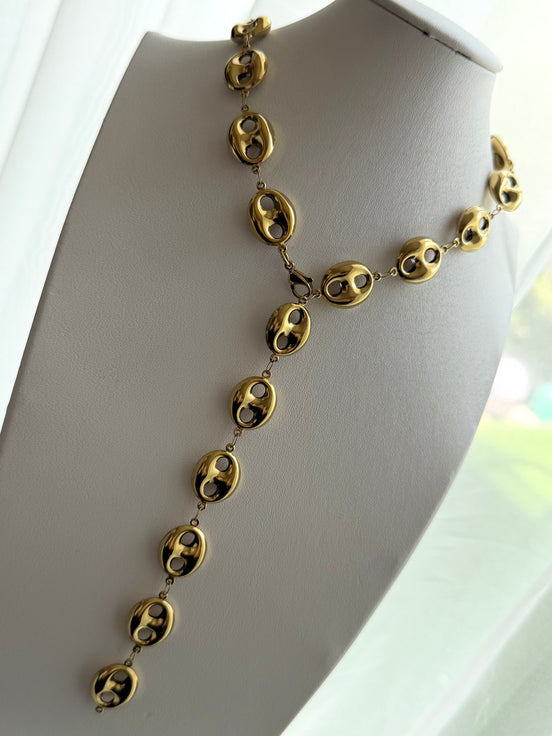 COLLAR CORBATERO