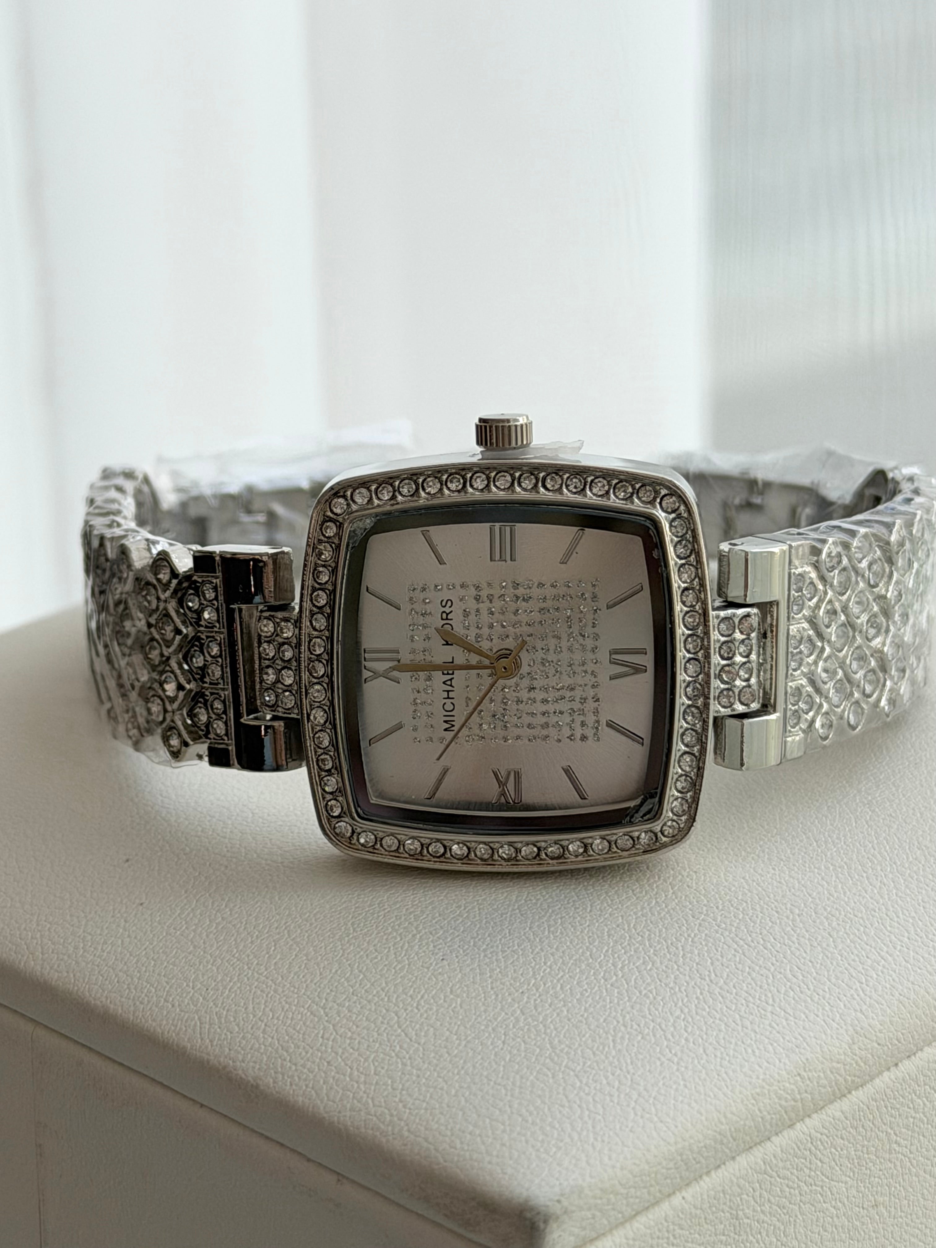 RELOJ CUADRADO
