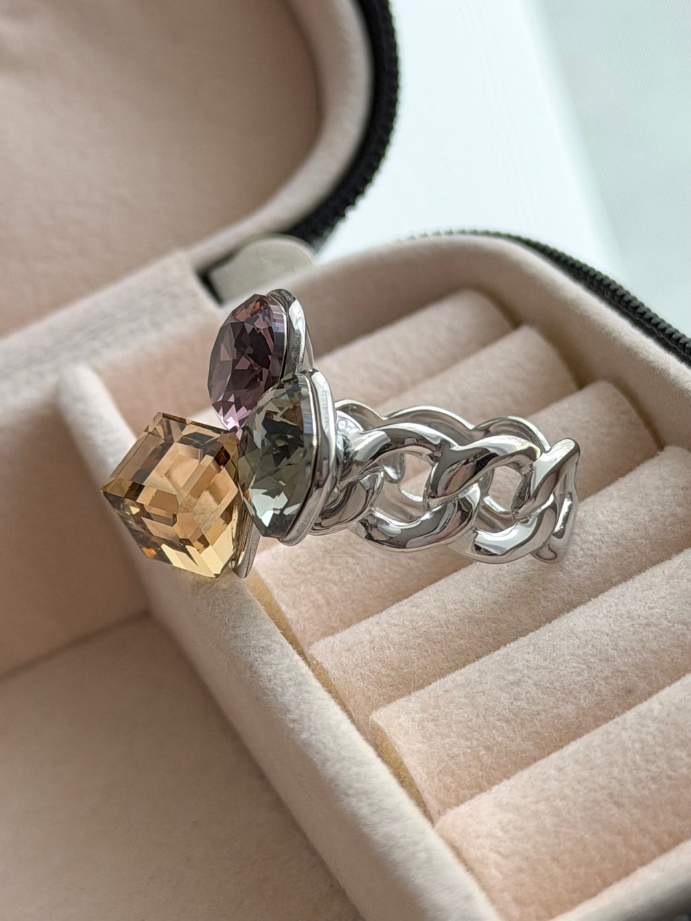 ANILLO CON CRISTALES