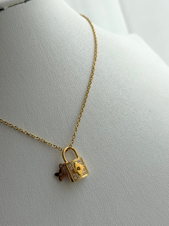 COLLAR CANDADO