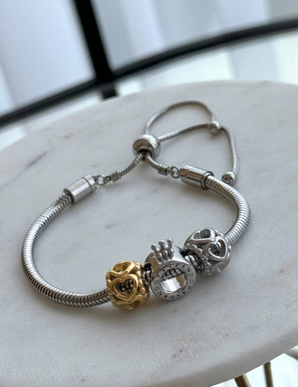 PULSERA CON CHARMS