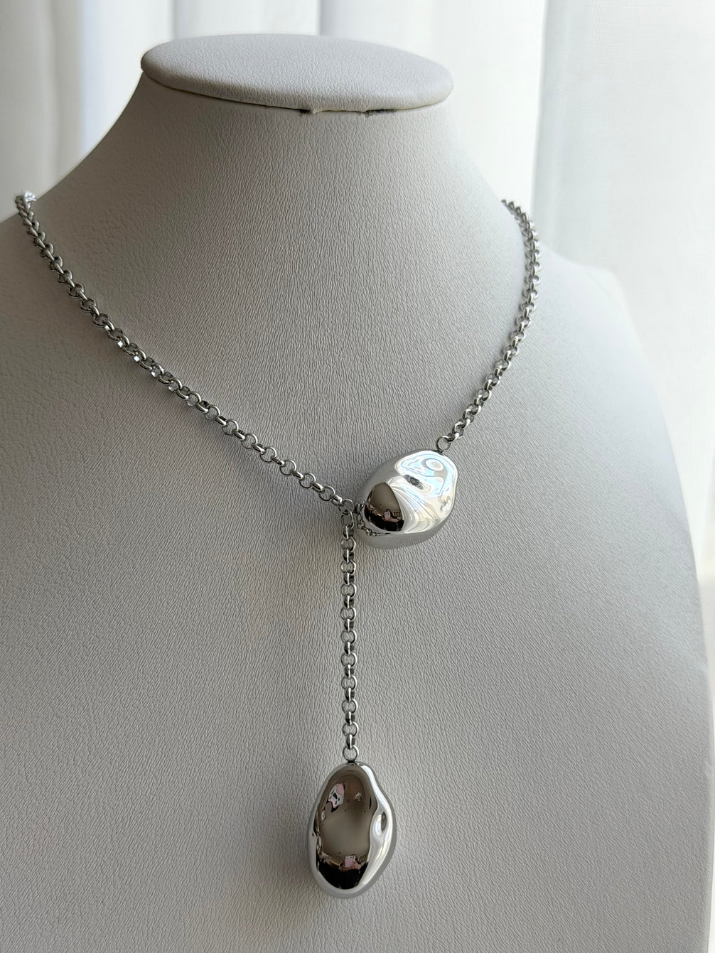 COLLAR IRREGULAR