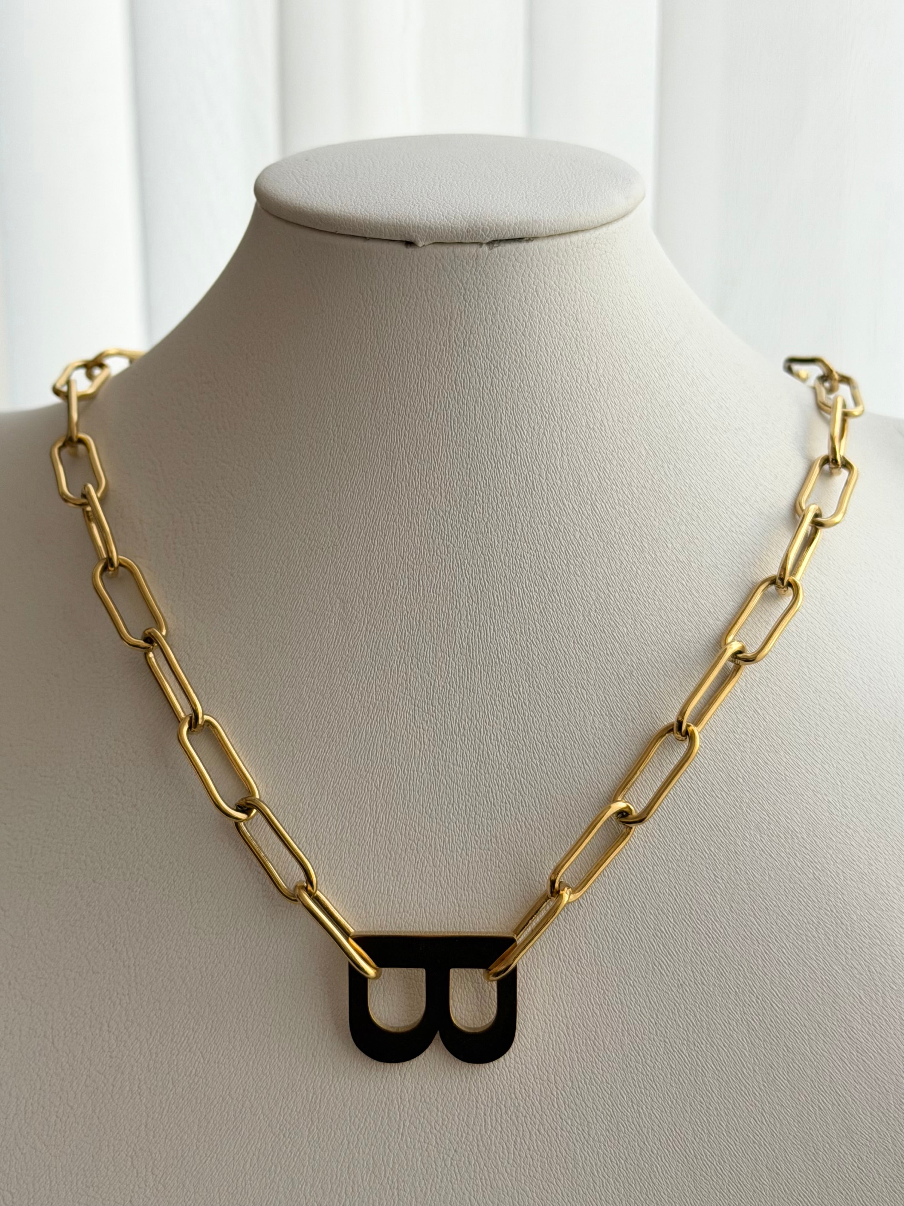 COLLAR B
